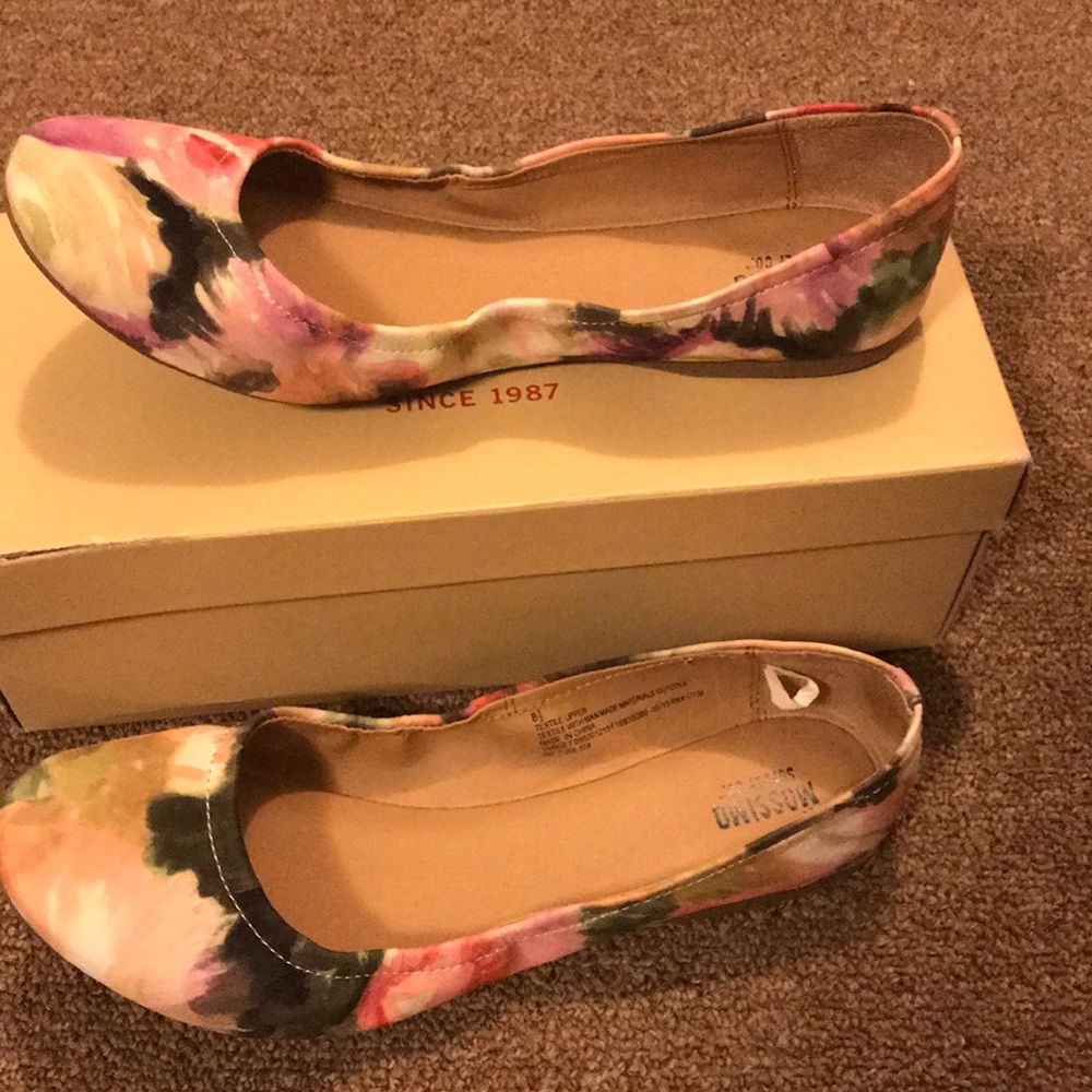 Floral flats